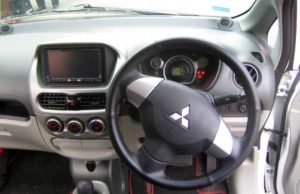 Mitsubishi-i-MIEV-Dashboard